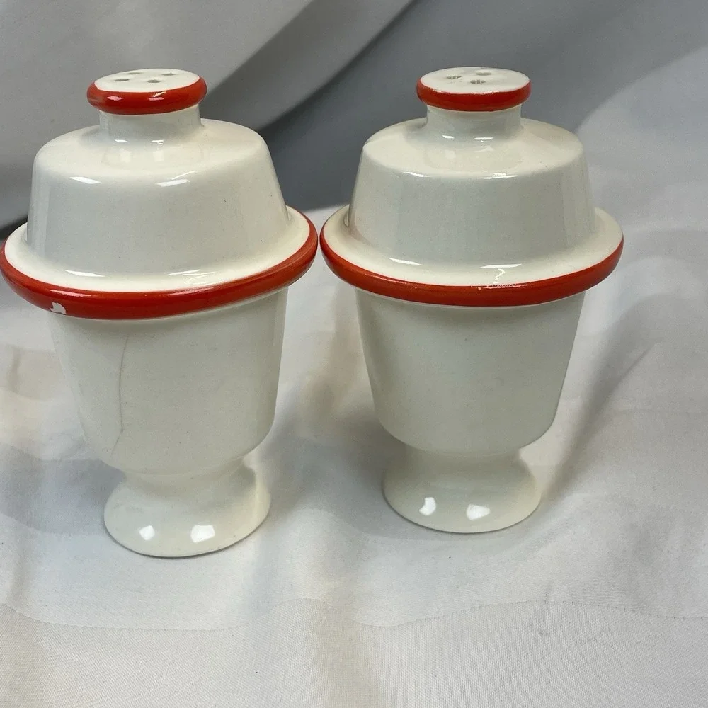 Vintage Salt & Pepper Shakers Chicks Cracked Egg Lego Japan‎ Hand Painted Rare